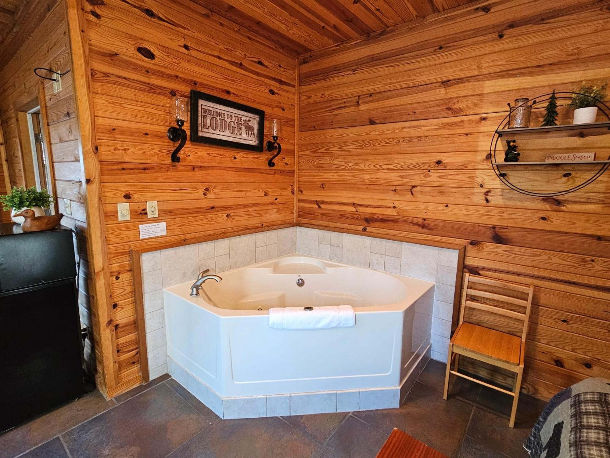 5 Min To Beaver Lake-King Bed-Fire Pit-Jetted Tub #2 Eureka Springs Zewnętrze zdjęcie